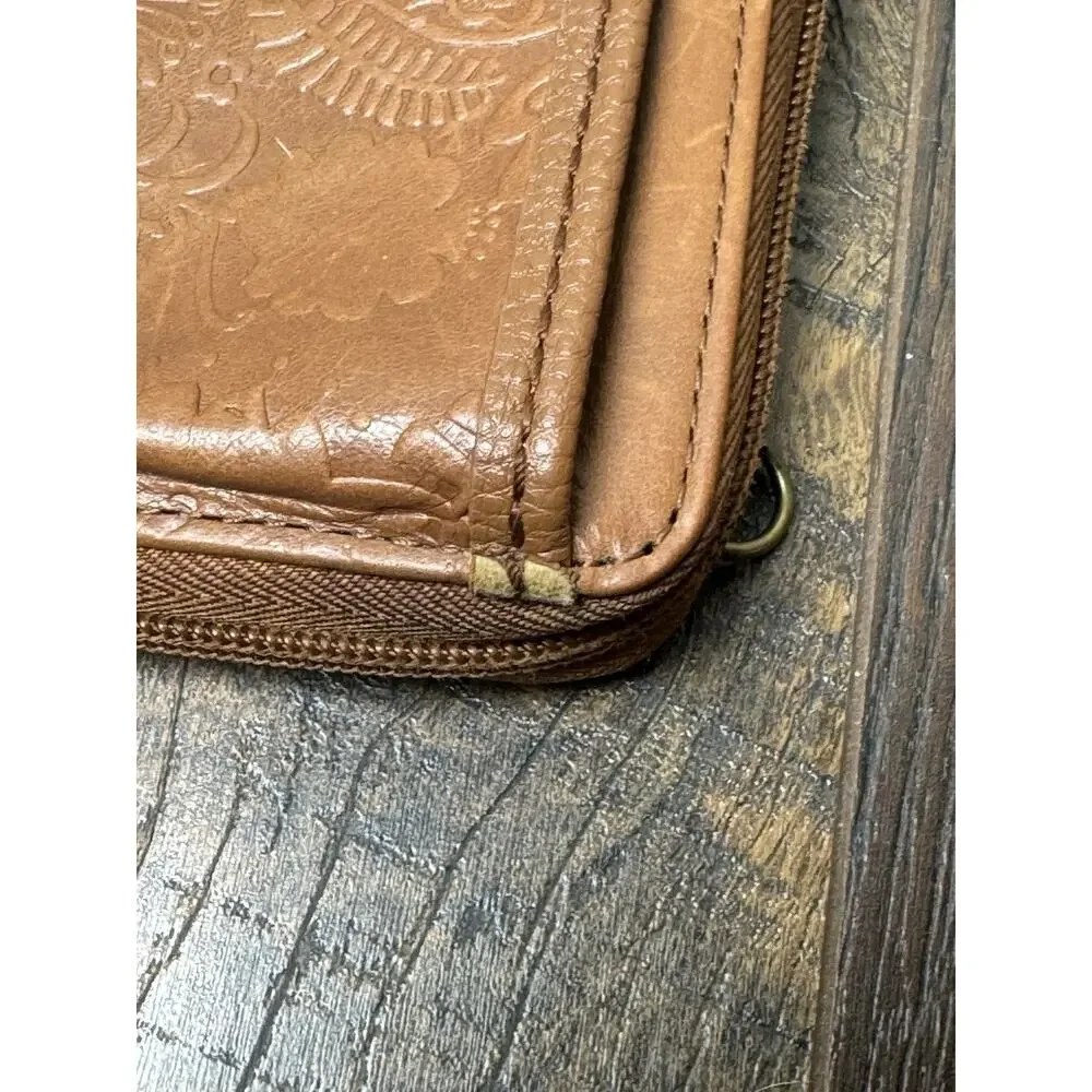 The Sak Iris Tobacco Leaf Phone Wallet Brown Tooled Leather Organizer Wristlet - Picture 10 of 13